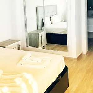 Vivenda Espacosa E Luminosa Casa de Férias Quelfes