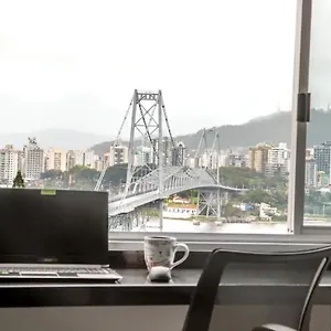 Magnífico Em Apto Com Vista Espetacular Quarto em Acomodações Particulares Florianópolis
